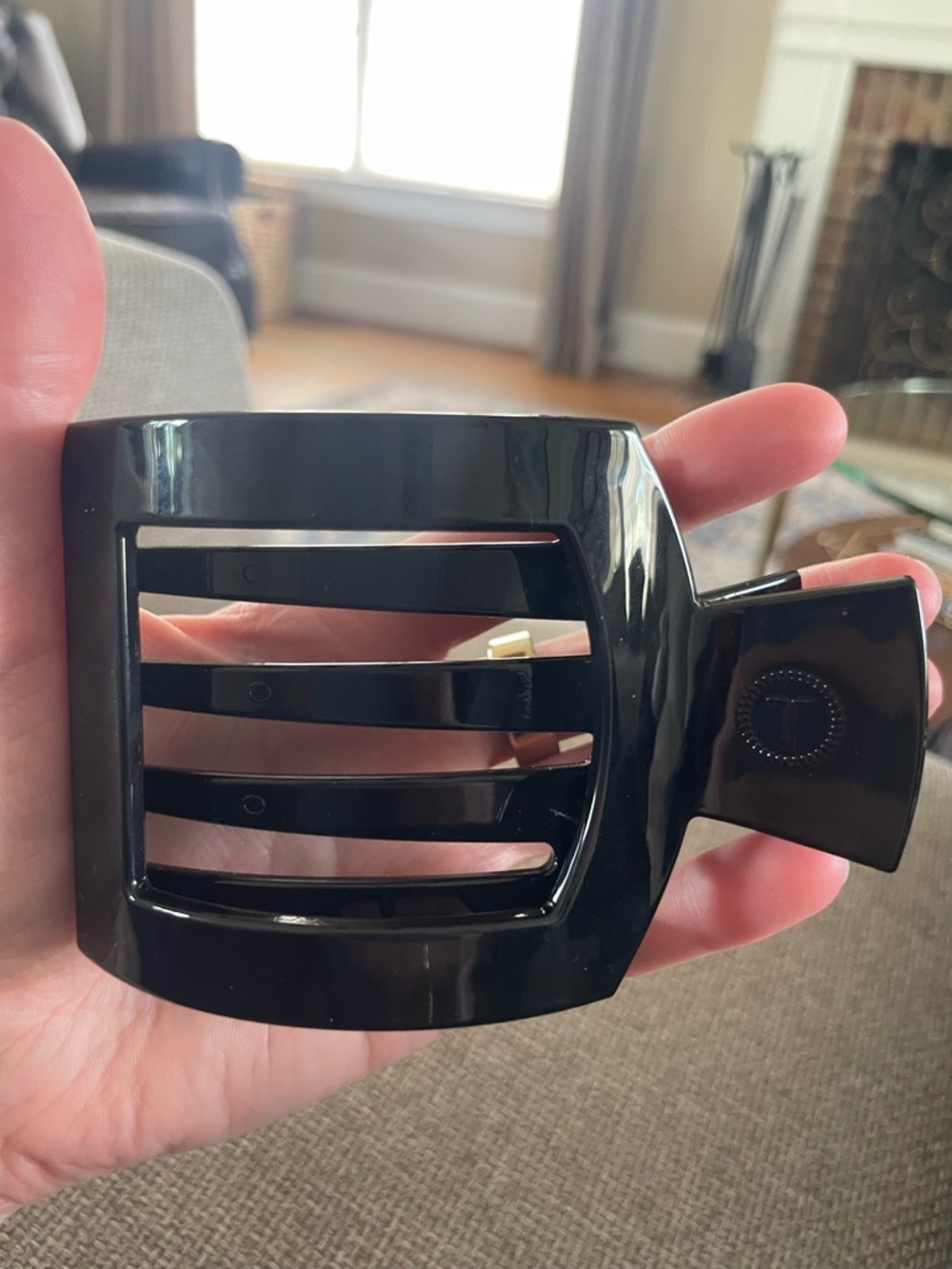 Black Oversized Hair Claw Clip